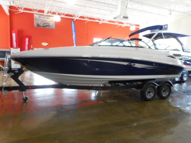 2016 Sea Ray boat for sale, model of the boat is 240 Sundeck & Image # 1 of 43
