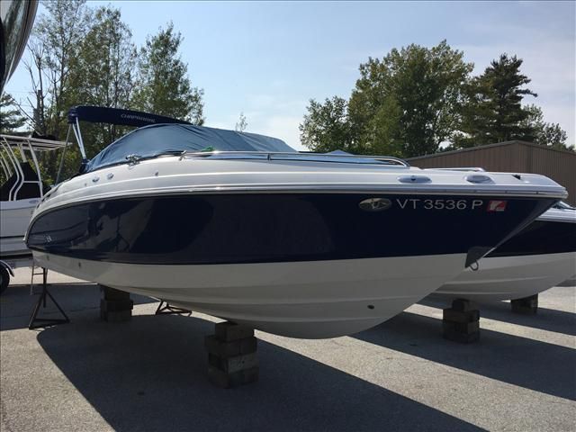 2007 Chaparral boat for sale, model of the boat is 256 & Image # 1 of 13