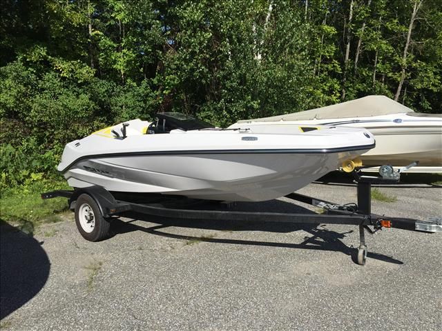 2017 Scarab boat for sale, model of the boat is 165 G & Image # 1 of 9