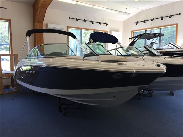 2017 Chaparral boat for sale, model of the boat is 226 & Image # 4 of 33