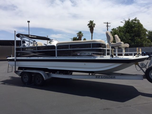2014 Hurricane boat for sale, model of the boat is FD 226F OB & Image # 1 of 9
