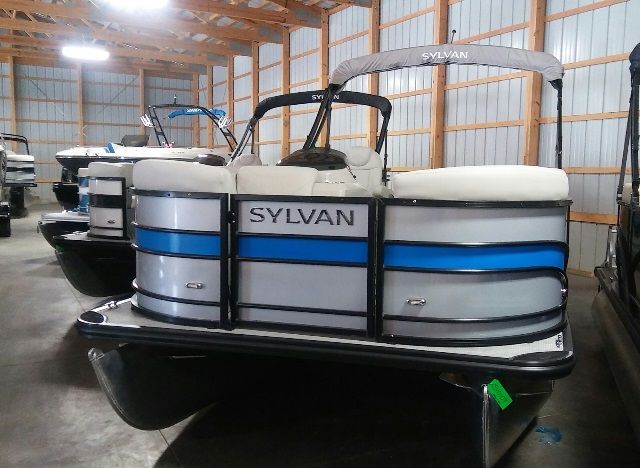 2019 Sylvan boat for sale, model of the boat is 8520MIRAGECNF & Image # 1 of 21