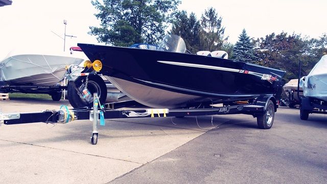 2018 Alumacraft boat for sale, model of the boat is 165 CS & Image # 3 of 18