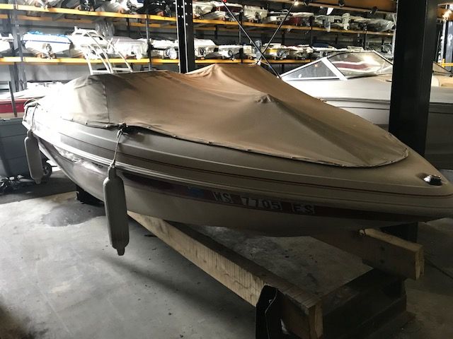 1999 Glastron boat for sale, model of the boat is 185GS & Image # 2 of 13