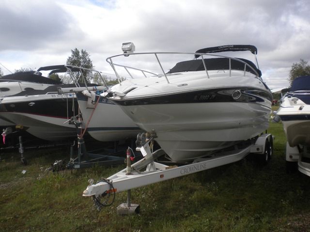 2005 Crownline boat for sale, model of the boat is 250CR & Image # 1 of 24