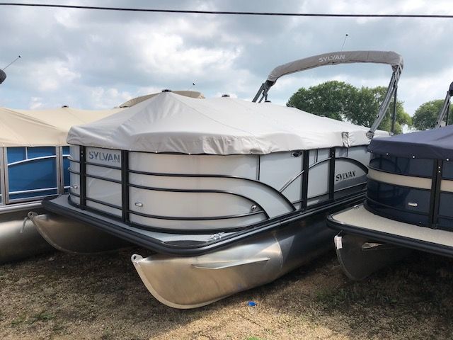 2019 Sylvan boat for sale, model of the boat is 8520MIRAGECNF & Image # 1 of 10