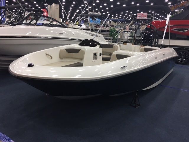 2017 Bayliner boat for sale, model of the boat is E18 & Image # 1 of 8
