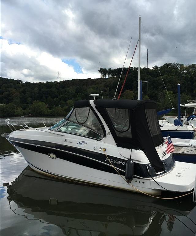 2004 Four Winns boat for sale, model of the boat is 288 & Image # 1 of 19