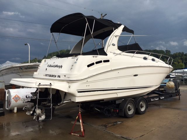 2004 Sea Ray boat for sale, model of the boat is 300 Sundancer & Image # 2 of 19