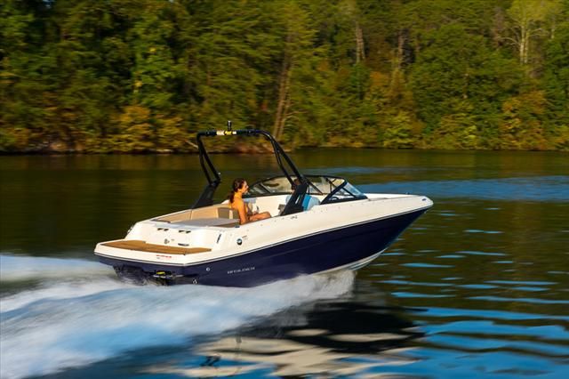2018 Bayliner boat for sale, model of the boat is VR4 & Image # 2 of 21