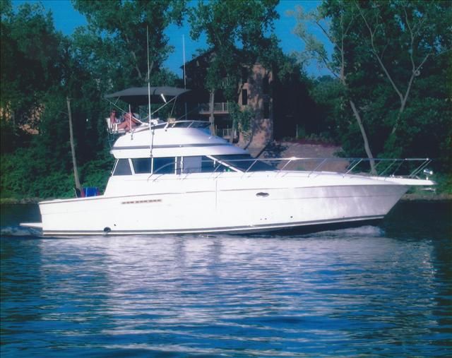1998 Silverton boat for sale, model of the boat is 41 Convertible & Image # 1 of 29
