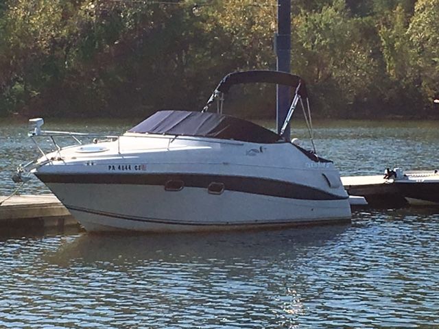 2004 Four Winns boat for sale, model of the boat is 248 & Image # 1 of 18