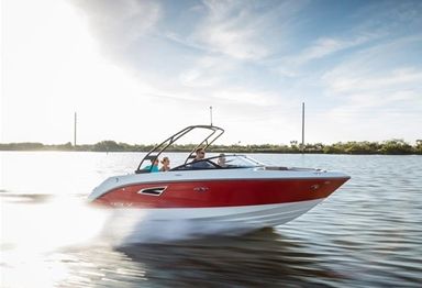 2018 Sea Ray boat for sale, model of the boat is 230 SLX & Image # 2 of 14