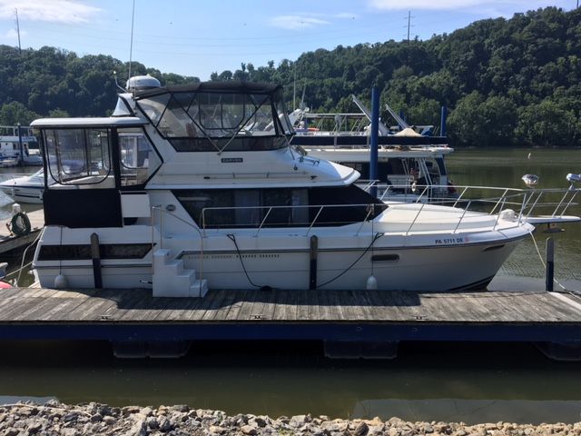 1988 Carver boat for sale, model of the boat is 3807 & Image # 2 of 45