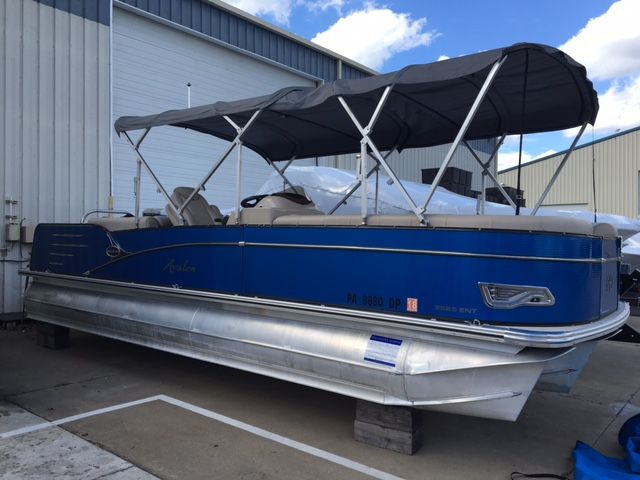 2016 Avalon boat for sale, model of the boat is Entertainer 25' & Image # 1 of 10