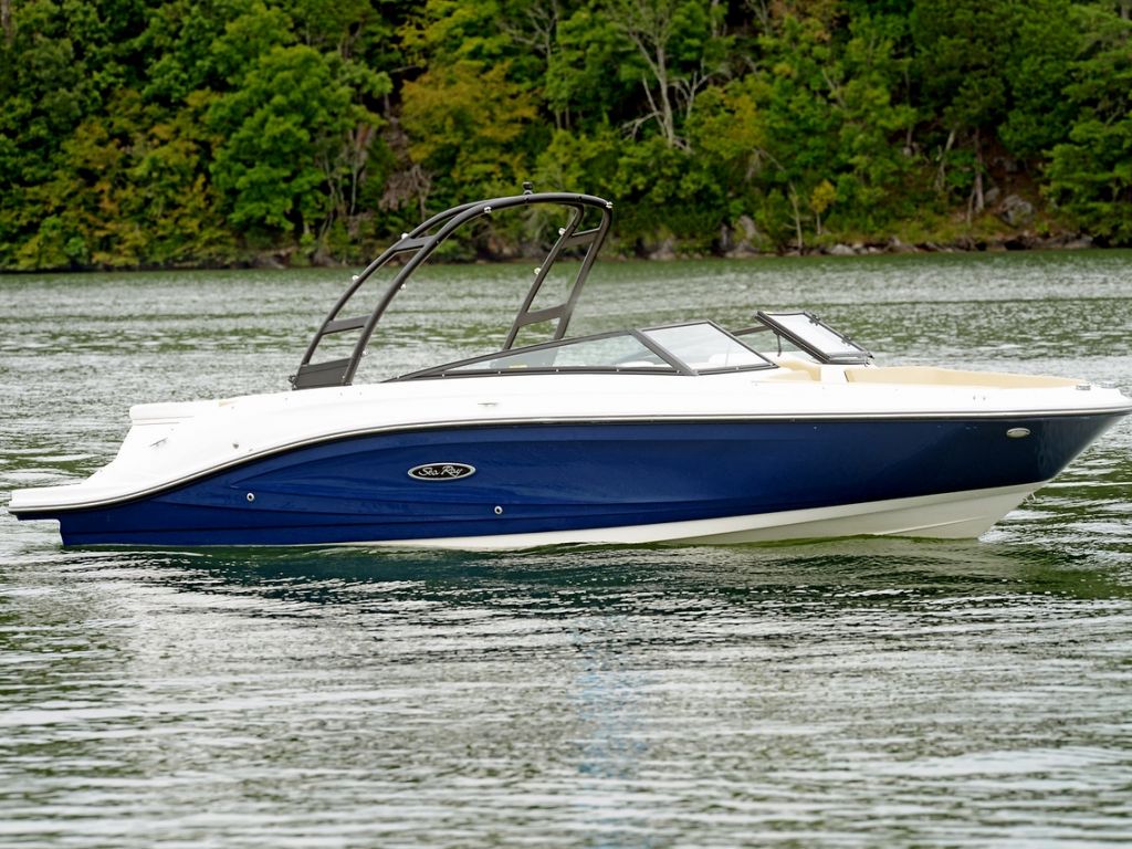 2018 Sea Ray boat for sale, model of the boat is SPX 230 & Image # 1 of 5