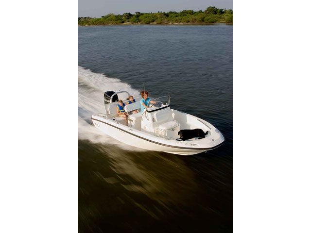 2017 Boston Whaler boat for sale, model of the boat is 180 & Image # 2 of 10