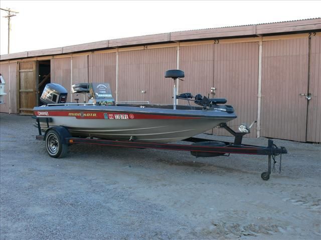 1987 Champion boat for sale, model of the boat is 17.5 & Image # 1 of 7