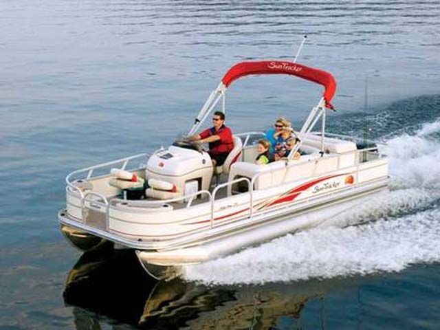 2009 Sun Tracker boat for sale, model of the boat is FISHIN' BARGE® 21 Signature Series & Image # 1 of 3