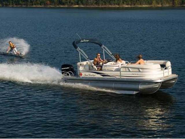 2009 Sun Tracker boat for sale, model of the boat is PARTY BARGE® 21 Signature Series & Image # 1 of 8