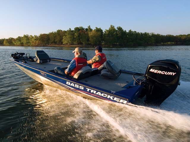 2009 Tracker Boats boat for sale, model of the boat is Pro Team 175 TXW & Image # 2 of 15