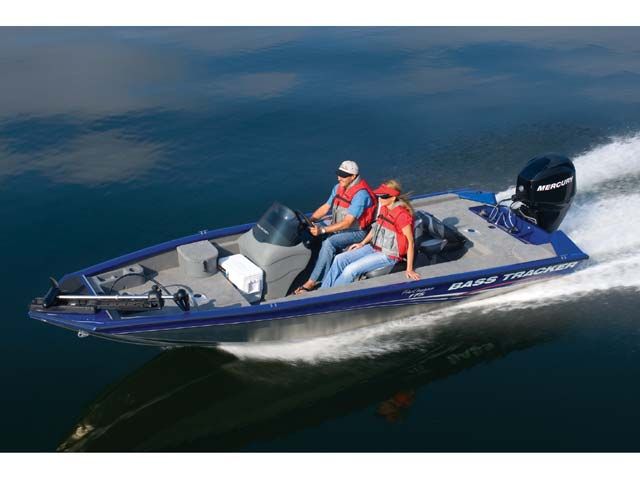 2009 Tracker Boats boat for sale, model of the boat is Pro Crappie 175 & Image # 2 of 4