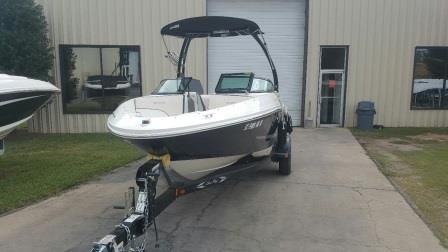 2014 Sea Ray boat for sale, model of the boat is 190 Sport & Image # 1 of 12