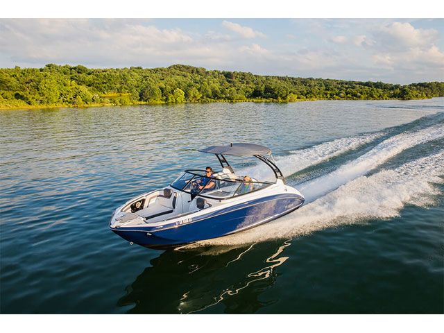 2017 Yamaha boat for sale, model of the boat is 242 Limited S & Image # 1 of 8
