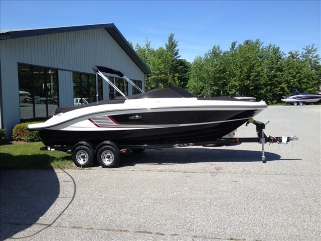 2015 Sea Ray boat for sale, model of the boat is 21 SPX & Image # 1 of 31