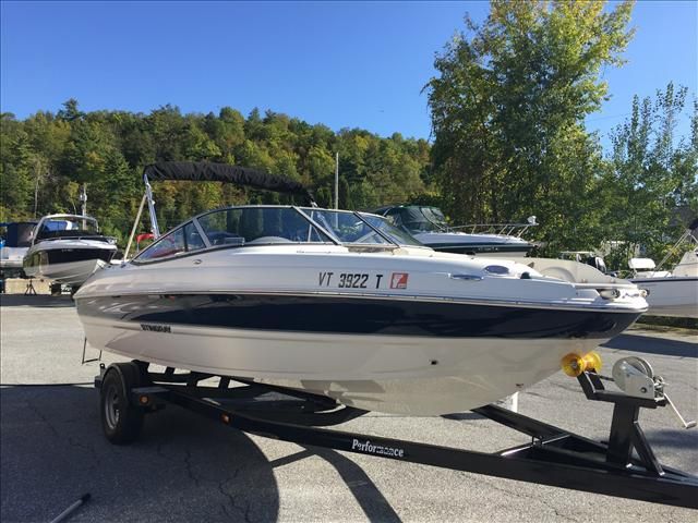 2011 Stingray boat for sale, model of the boat is 208LR & Image # 1 of 16