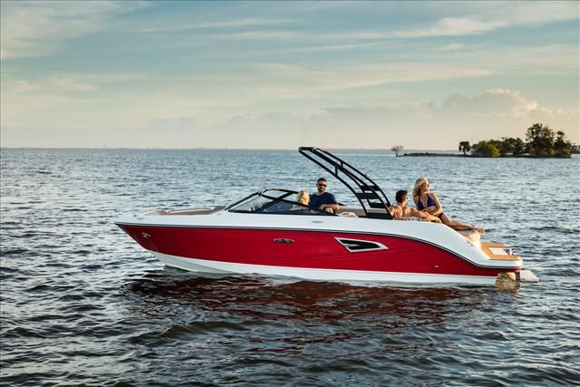 2018 Sea Ray boat for sale, model of the boat is SLX 230 & Image # 1 of 15