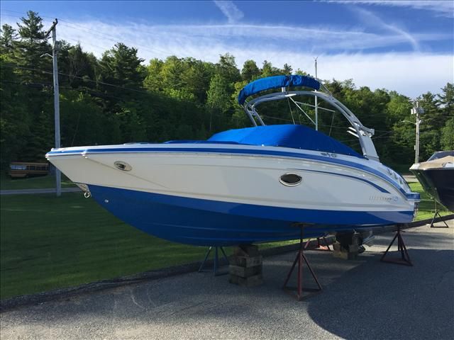 2017 Chaparral boat for sale, model of the boat is 246 SSi SURF & Image # 1 of 9