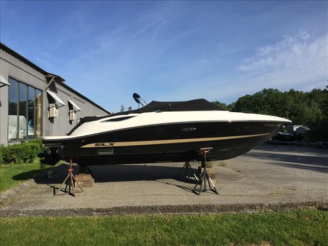 2015 Sea Ray boat for sale, model of the boat is 210 SLX & Image # 1 of 34