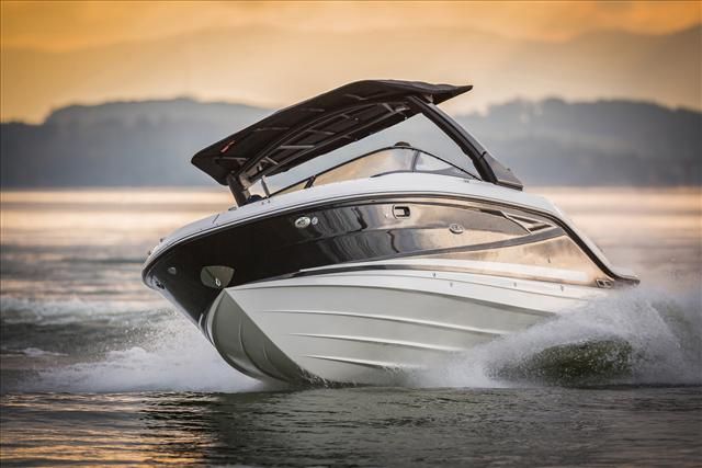 2018 Sea Ray boat for sale, model of the boat is SLX 280 & Image # 1 of 33