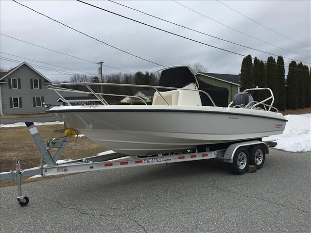 2017 Boston Whaler boat for sale, model of the boat is 210 & Image # 4 of 16