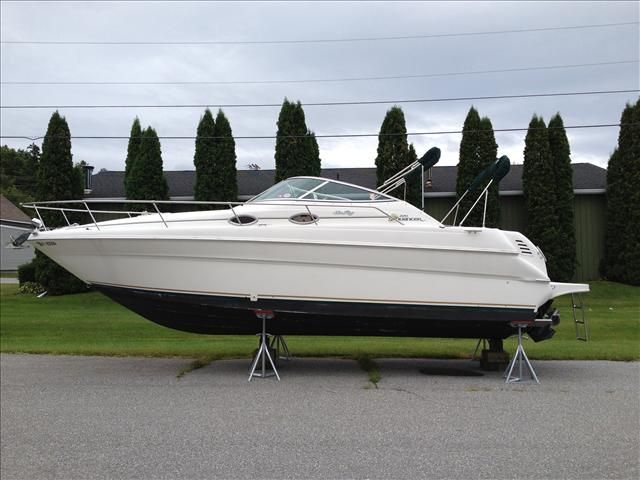 2001 Sea Ray boat for sale, model of the boat is 270 Sundancer & Image # 2 of 27