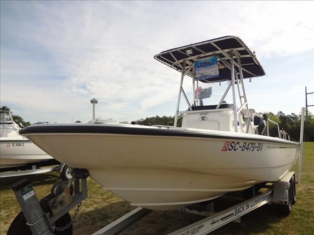 2006 Boston Whaler boat for sale, model of the boat is 220 & Image # 2 of 19
