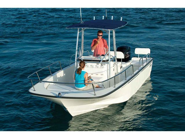 2017 Boston Whaler boat for sale, model of the boat is 210 & Image # 2 of 9