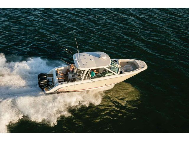 2018 Boston Whaler boat for sale, model of the boat is 320 & Image # 1 of 9