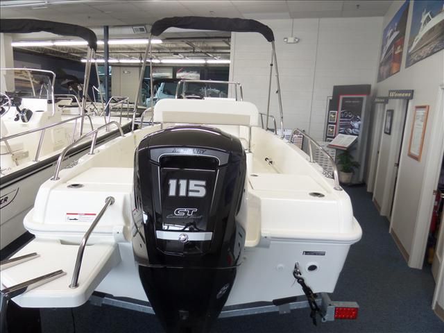 2017 Boston Whaler boat for sale, model of the boat is 170 & Image # 3 of 10