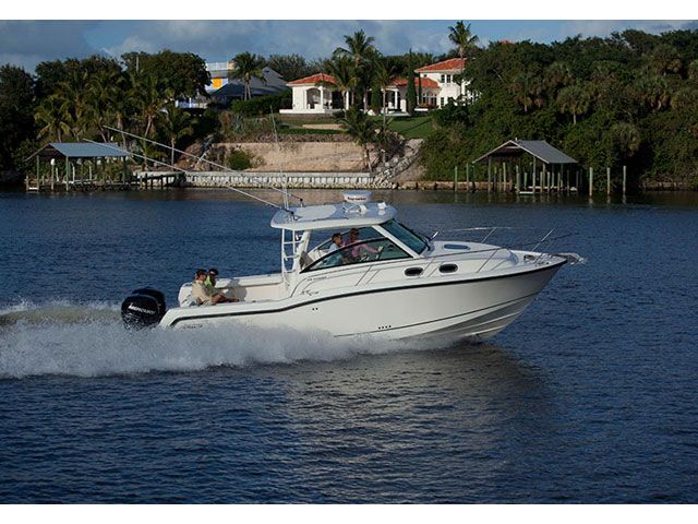 2018 Boston Whaler boat for sale, model of the boat is 315 & Image # 2 of 11