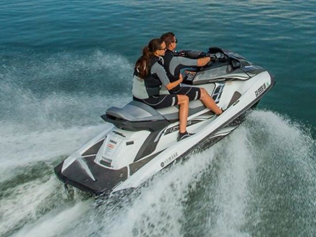 2015 Yamaha boat for sale, model of the boat is FX Cruiser HO & Image # 2 of 5