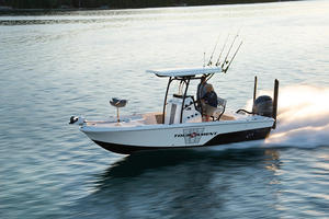2019 Wellcraft 221 BAY  Buyers Guide Photo