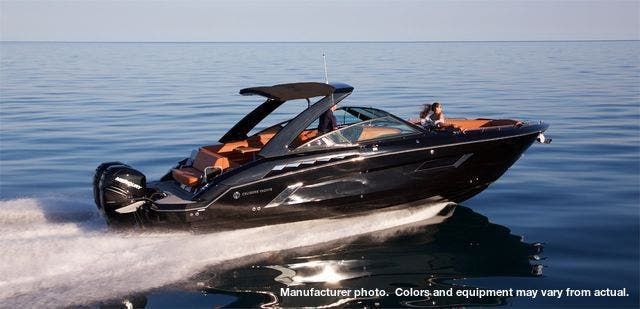 New 2021 Cruisers Yachts 338cx Ob Newport Beach California Boatbuys Com