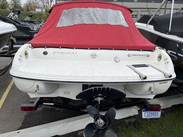 2011 Stingray boat for sale, model of the boat is 185LS & Image # 2 of 6
