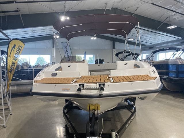 2022 Starcraft boat for sale, model of the boat is 171SVX/OB & Image # 2 of 11