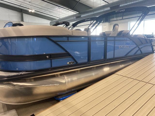 2022 Sylvan boat for sale, model of the boat is L3DLZ & Image # 1 of 10
