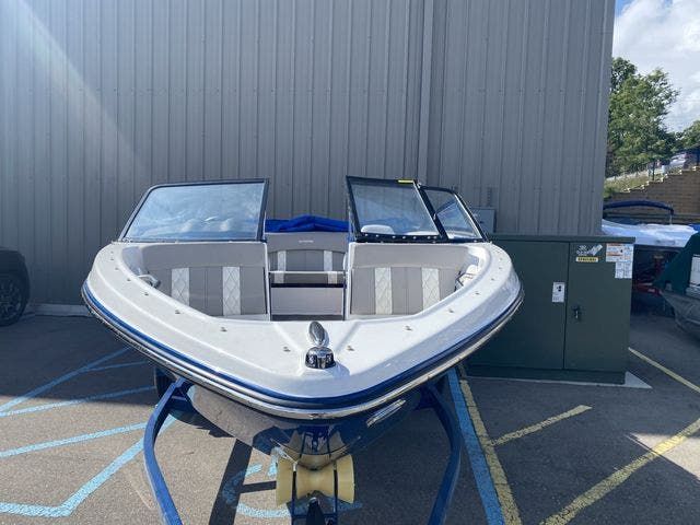 2021 Glastron boat for sale, model of the boat is 185GT & Image # 2 of 10