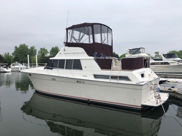 1990 Silverton boat for sale, model of the boat is 40 AFT CABIN & Image # 1 of 2