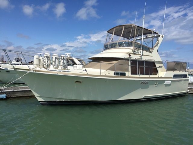 1985 Tollycraft boat for sale, model of the boat is 40 SUNDECK MY & Image # 1 of 2